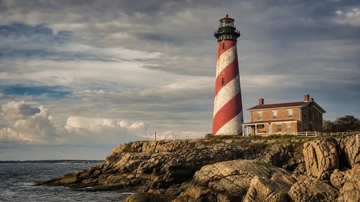 Historic Lighthouses lighthouse guide illustration